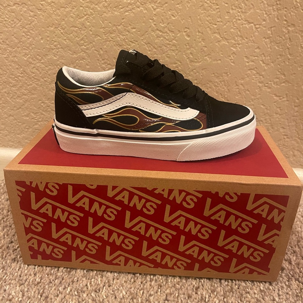 Toddler/Little kids Vans size 10.5